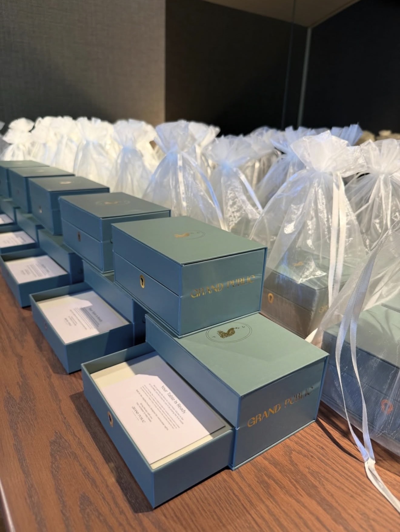 Grand Public | Branded Marketing Boxes